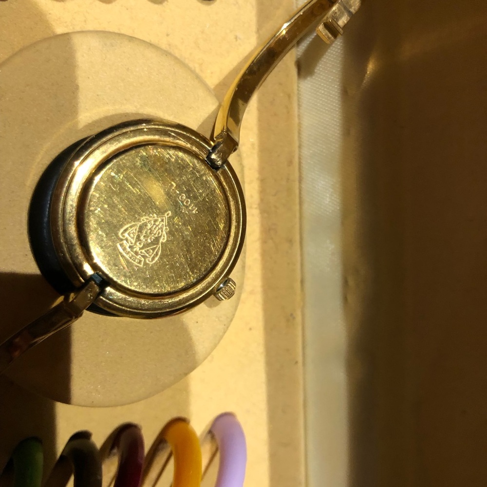 Vintage Gucci watch gold plated with 12 bezel excellent condition - Picture 4 of 7